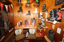 LA GODILLE MONTCHAVIN